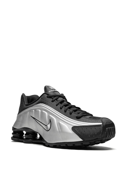 Nike Shox R4 Sneakers
