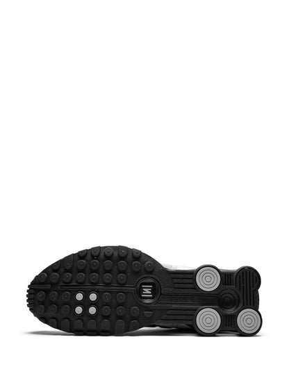 Nike Shox R4 Sneakers