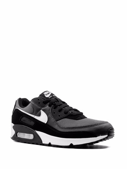 Nike Air Max 90 Trainers