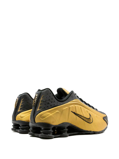 Nike Shox R4 Sneakers