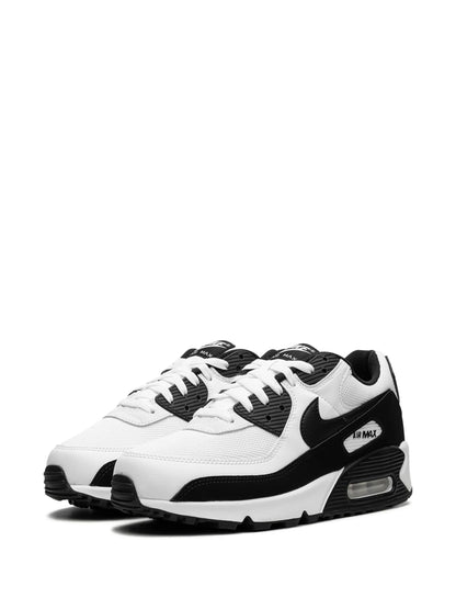 Nike Air Max 90 Trainers