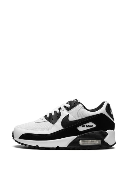 Nike Air Max 90 Trainers