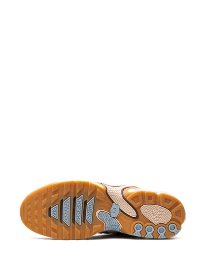 Nike Air Max Plus Drift Lace Up Sneakers
