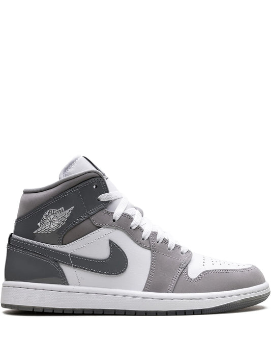 Air Jordan 1 Retro High OG Sneakers