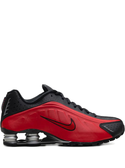 Nike Shox R4 Sneakers